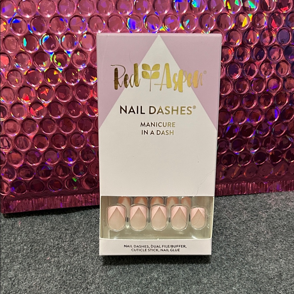 Red Aspen Nail Dashes - V For Veronica